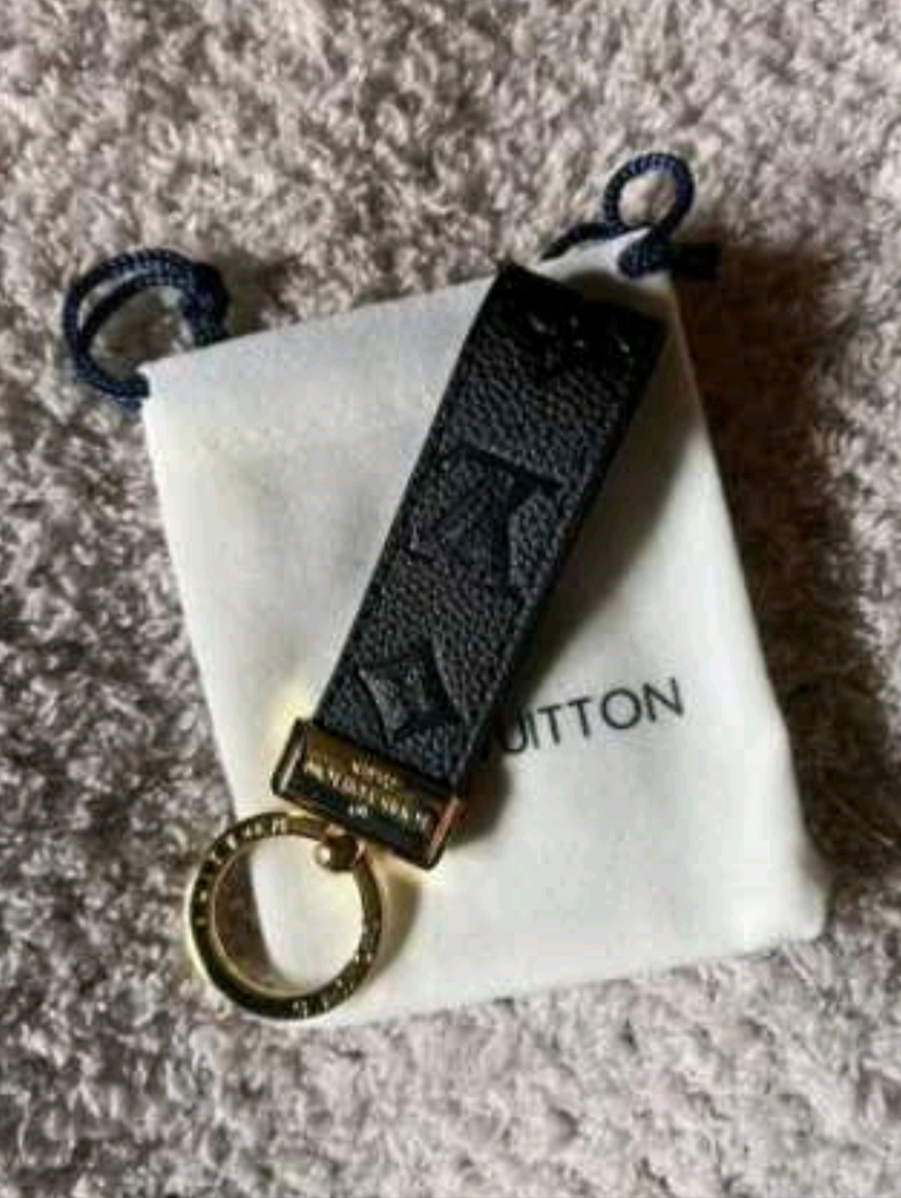 Monogram Key Chain No Box - BLACK - Picture 4 of 5